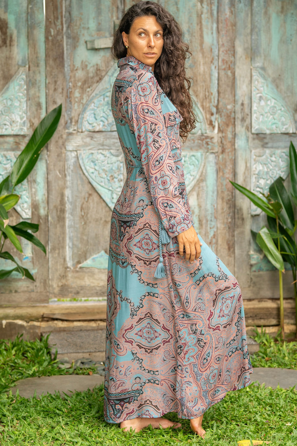 chemisier lungo elegante stampa Paisley  blu azzurro rosa boho chic resort wear  laterale