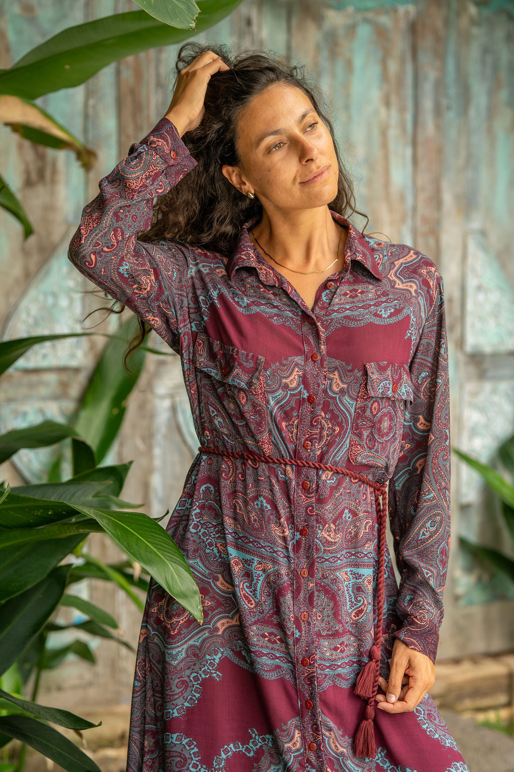 chemisier lungo leggero elegante stampa Paisley bordeaux boho chic resort wear dettaglio frontale