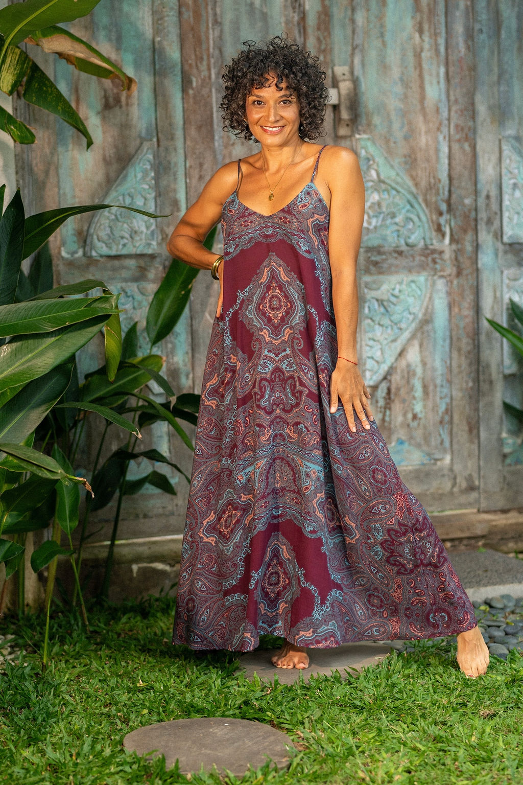 abito lungo estivo leggero stampa Paisley boho chic bordeaux regolabile