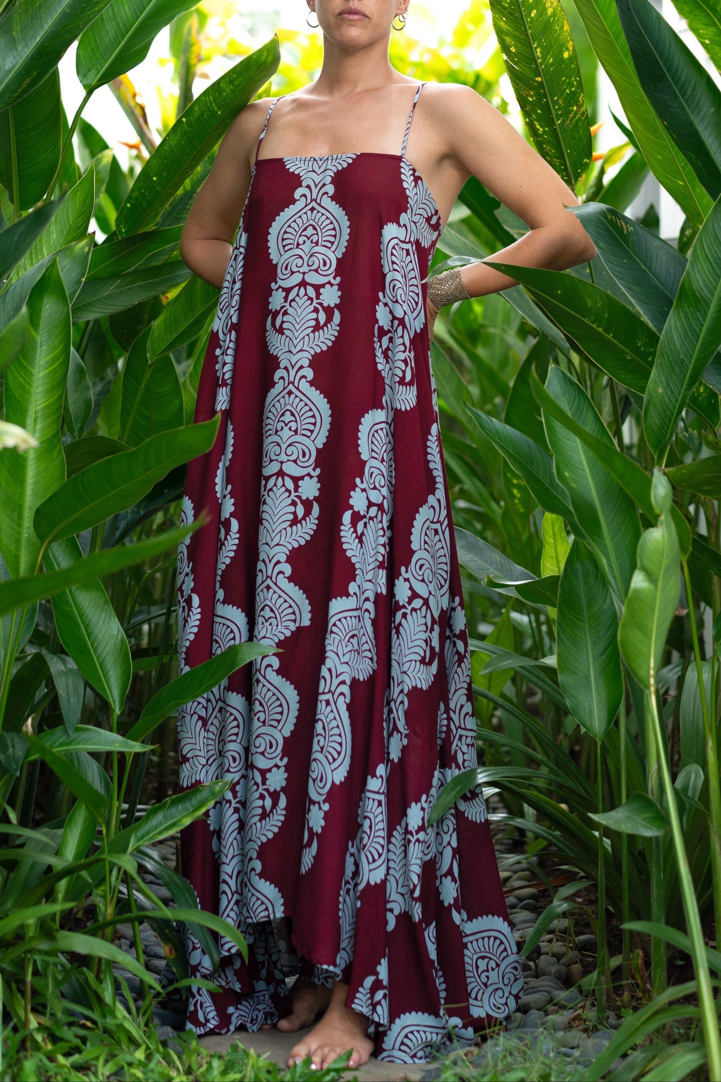 maxi abito estivo con balze ideale curvy bordeaux azzurro lapeapois